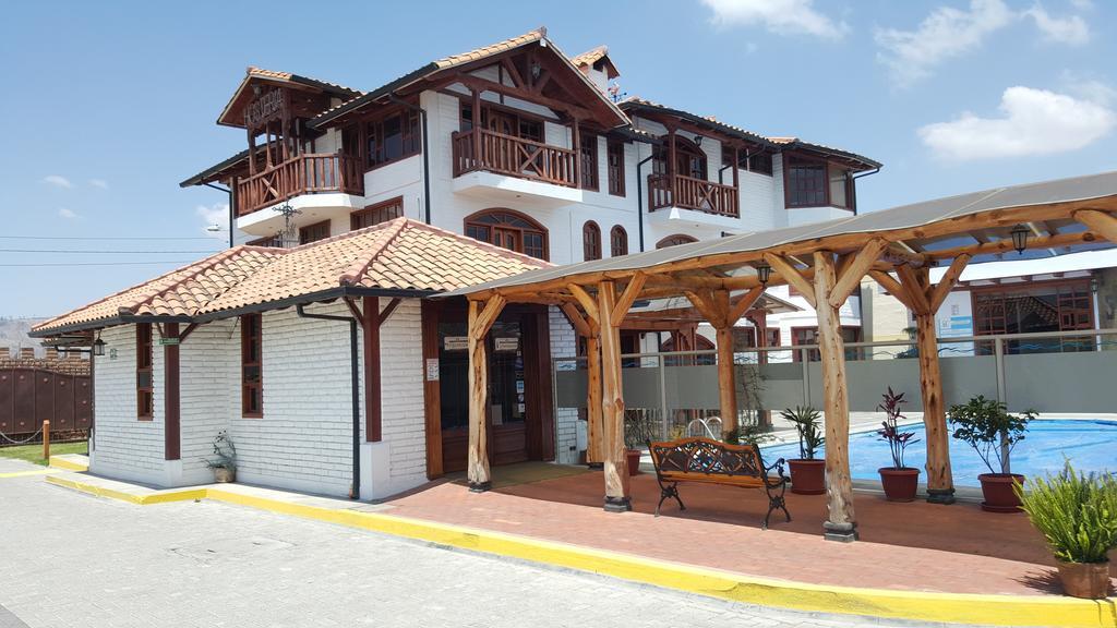 Hosteria El Imperio Real Salcedo Εξωτερικό φωτογραφία
